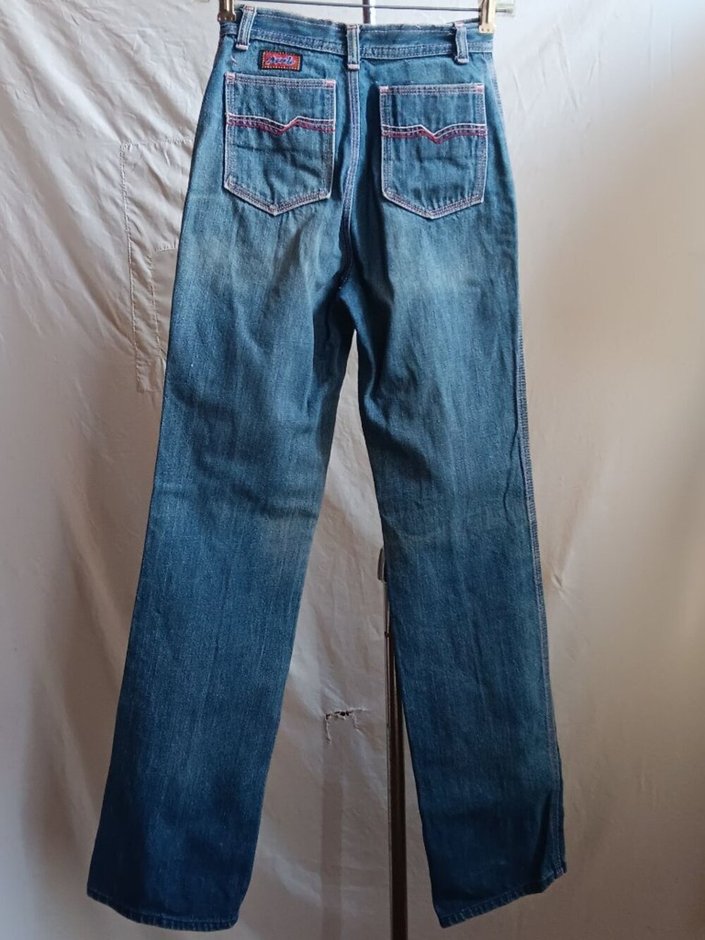True Vintage Jeans 24x33 1980's MALE Disco Embroidered Pocket Denim Indigo Jeans